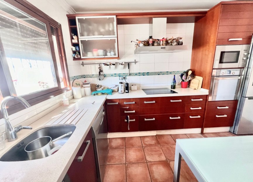 Resale - House - Detached Villa - Marbella - Nueva Andalucia