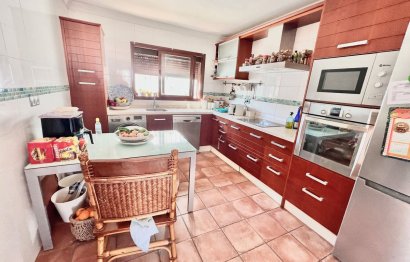Resale - House - Detached Villa - Marbella - Nueva Andalucia