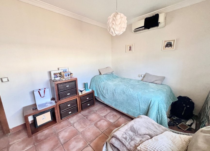 Resale - House - Detached Villa - Marbella - Nueva Andalucia