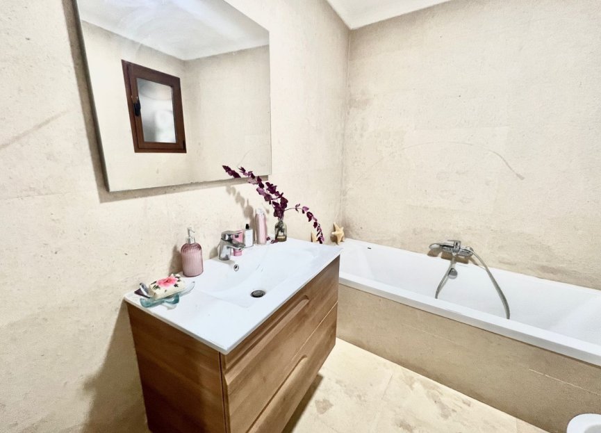 Resale - House - Detached Villa - Marbella - Nueva Andalucia