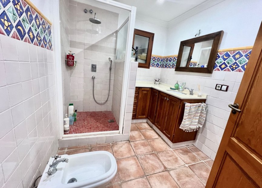 Resale - House - Detached Villa - Marbella - Nueva Andalucia