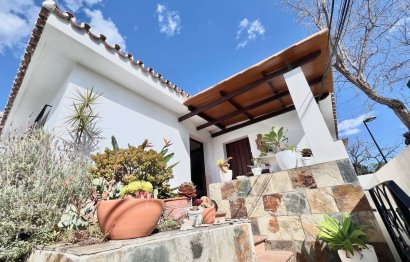Resale - House - Detached Villa - Marbella - Nueva Andalucia
