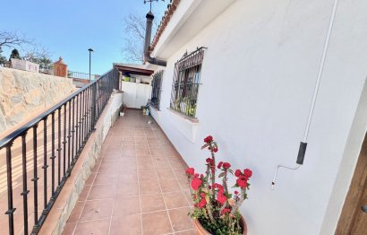 Resale - House - Detached Villa - Marbella - Nueva Andalucia