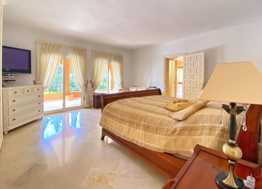 Resale - House - Detached Villa - Marbella - Nagüeles