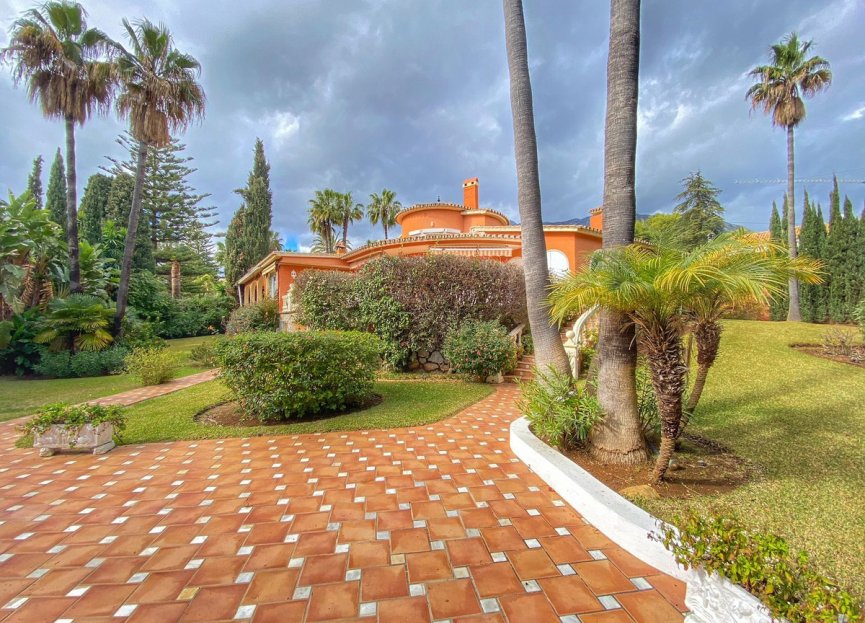Resale - House - Detached Villa - Marbella - Nagüeles