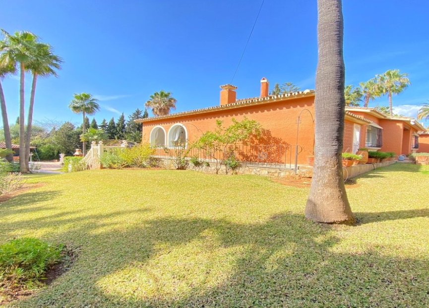Resale - House - Detached Villa - Marbella - Nagüeles