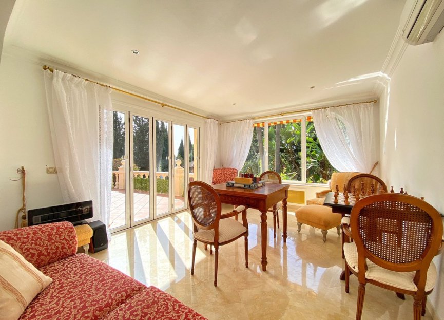 Resale - House - Detached Villa - Marbella - Nagüeles
