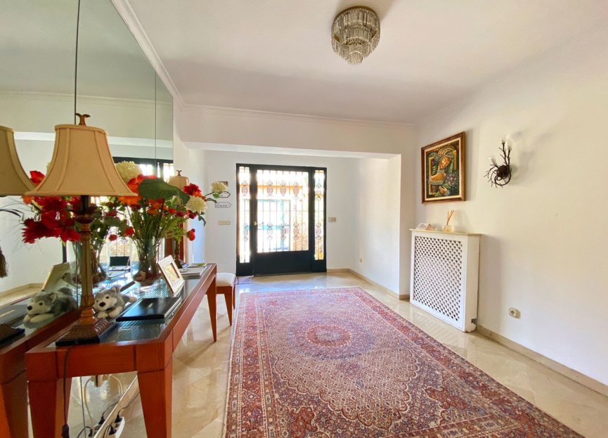 Resale - House - Detached Villa - Marbella - Nagüeles
