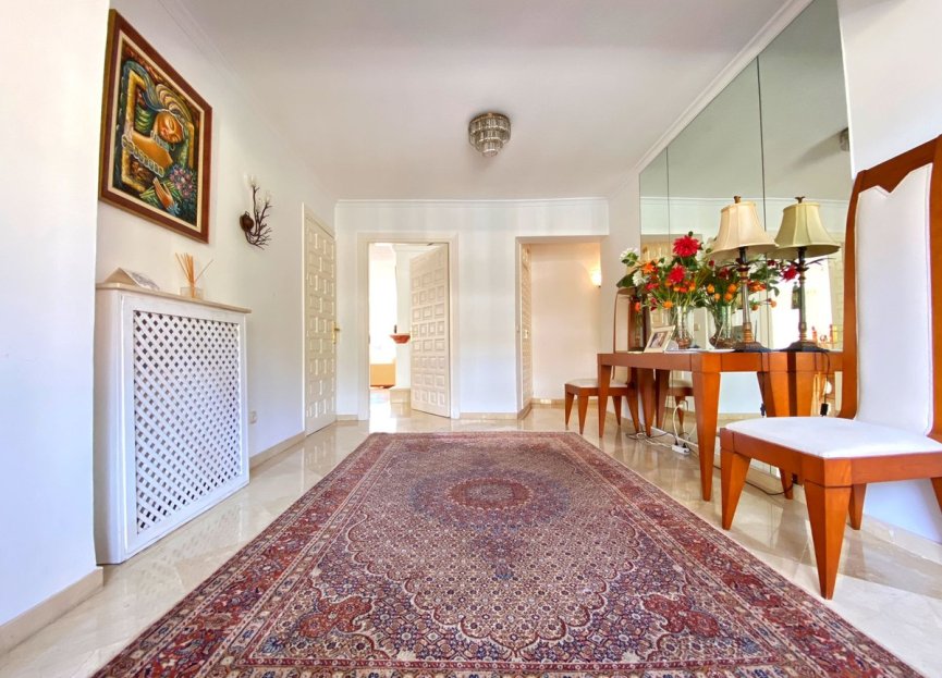 Resale - House - Detached Villa - Marbella - Nagüeles