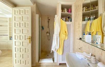 Resale - House - Detached Villa - Marbella - Nagüeles