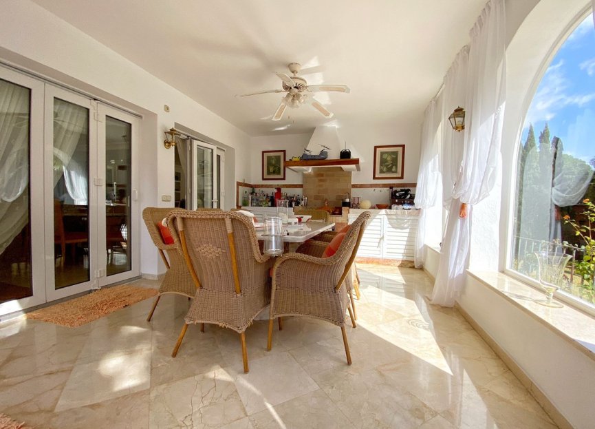 Resale - House - Detached Villa - Marbella - Nagüeles