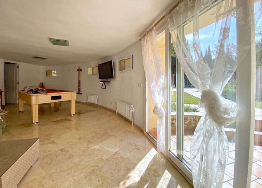 Resale - House - Detached Villa - Marbella - Nagüeles