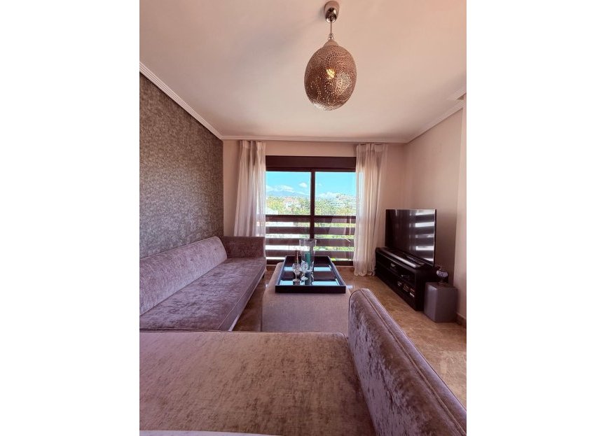 Resale - Apartment - Penthouse - Estepona - Estepona Centro