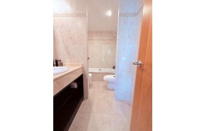 Resale - Apartment - Penthouse - Estepona - Estepona Centro