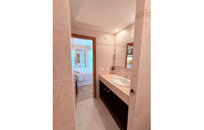 Resale - Apartment - Penthouse - Estepona - Estepona Centro