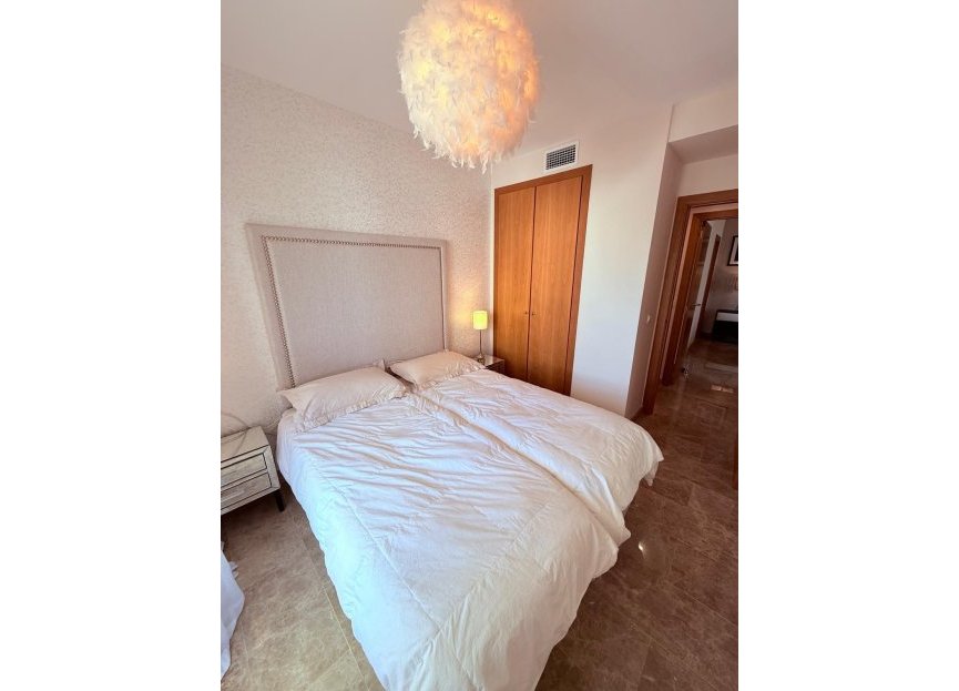 Resale - Apartment - Penthouse - Estepona - Estepona Centro