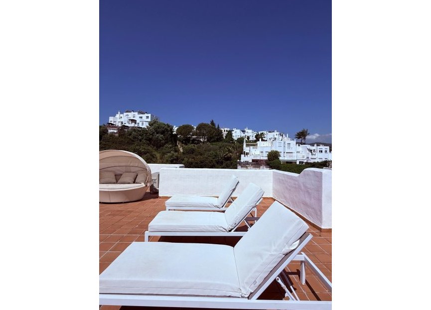 Resale - Apartment - Penthouse - Estepona - Estepona Centro