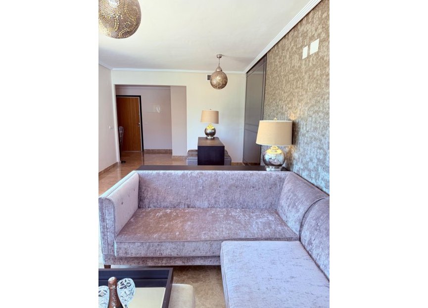 Resale - Apartment - Penthouse - Estepona - Estepona Centro