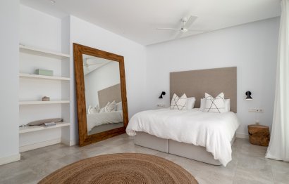 Resale - House - Detached Villa - Marbella - Guadalmina Baja