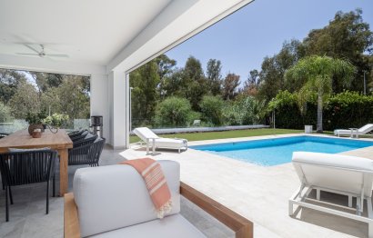 Resale - House - Detached Villa - Marbella - Guadalmina Baja