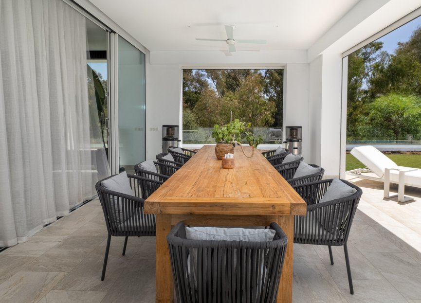 Resale - House - Detached Villa - Marbella - Guadalmina Baja