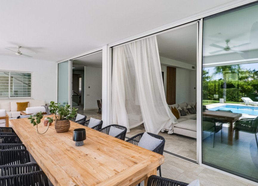 Resale - House - Detached Villa - Marbella - Guadalmina Baja