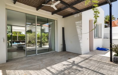 Resale - House - Detached Villa - Marbella - Guadalmina Baja