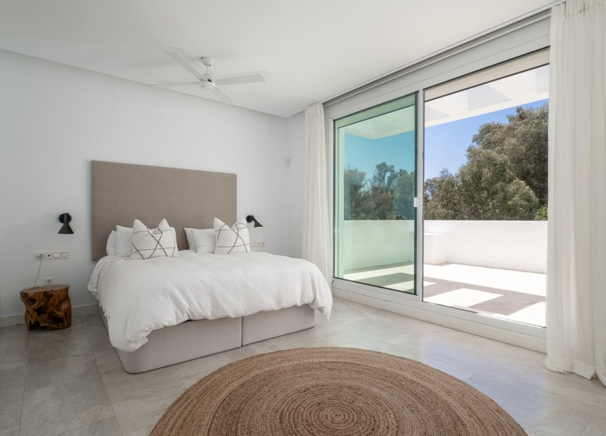 Resale - House - Detached Villa - Marbella - Guadalmina Baja