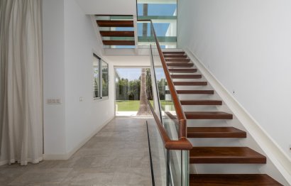 Resale - House - Detached Villa - Marbella - Guadalmina Baja