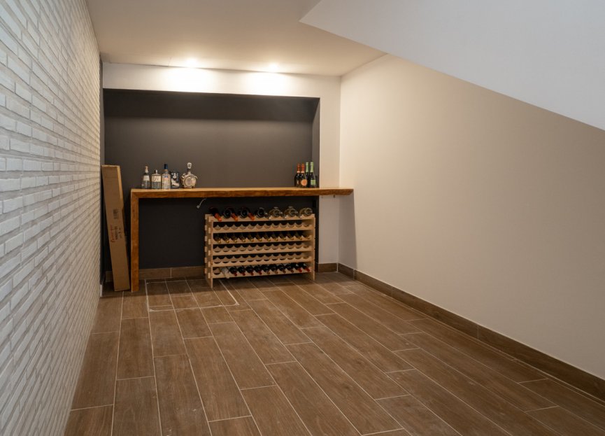 Resale - House - Detached Villa - Marbella - Guadalmina Baja