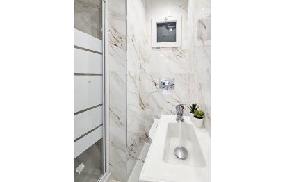 Resale - Apartment - Middle Floor Apartment - Marbella - Marbella Centro