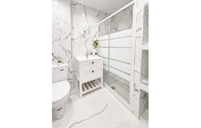 Resale - Apartment - Middle Floor Apartment - Marbella - Marbella Centro