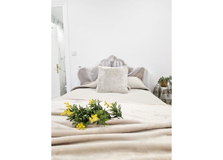 Resale - Apartment - Middle Floor Apartment - Marbella - Marbella Centro