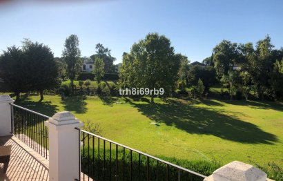 Resale - House - Detached Villa - Estepona - Benamara