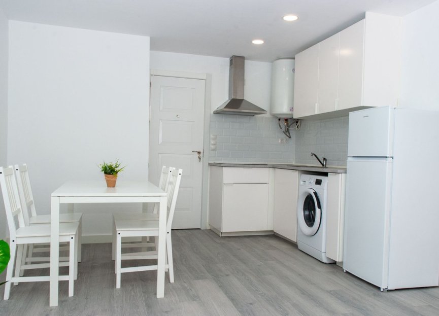 Resale - Apartment - Middle Floor Apartment - Fuengirola - Fuengirola Centro