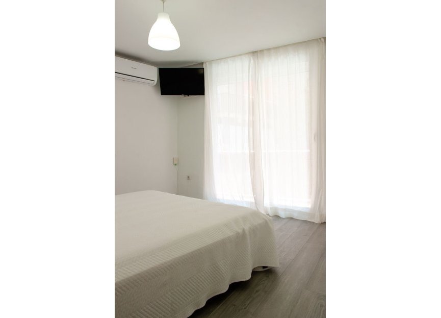 Resale - Apartment - Middle Floor Apartment - Fuengirola - Fuengirola Centro