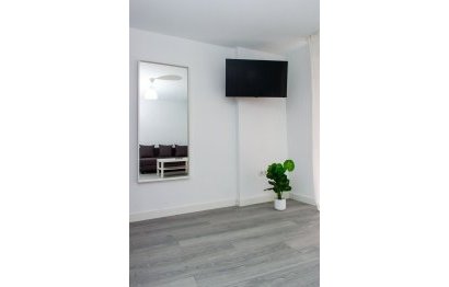 Resale - Apartment - Middle Floor Apartment - Fuengirola - Fuengirola Centro