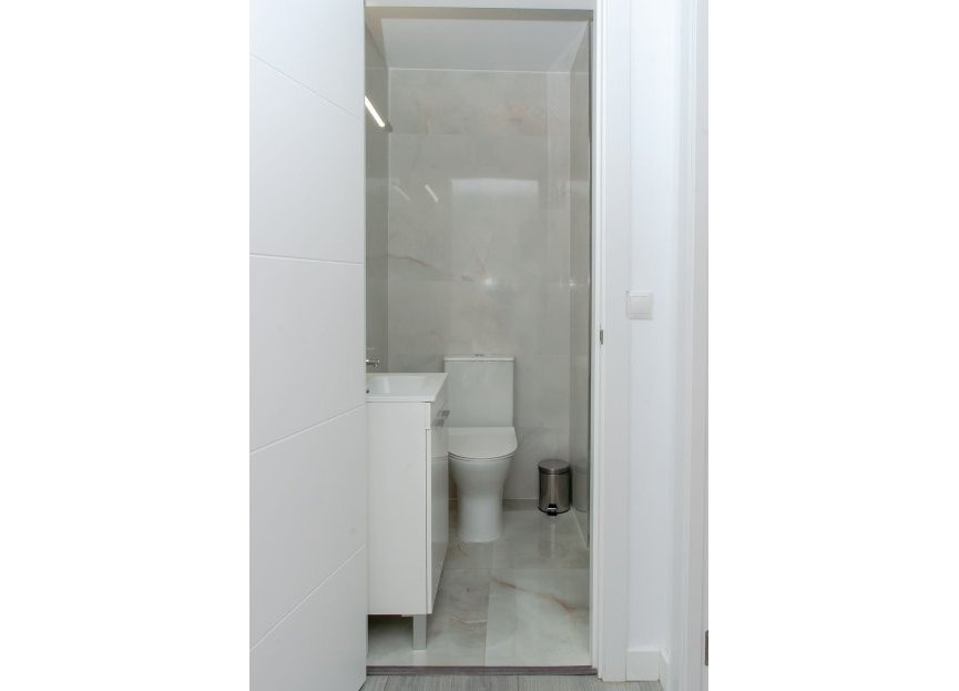 Resale - Apartment - Middle Floor Apartment - Fuengirola - Fuengirola Centro