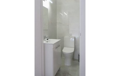 Resale - Apartment - Middle Floor Apartment - Fuengirola - Fuengirola Centro