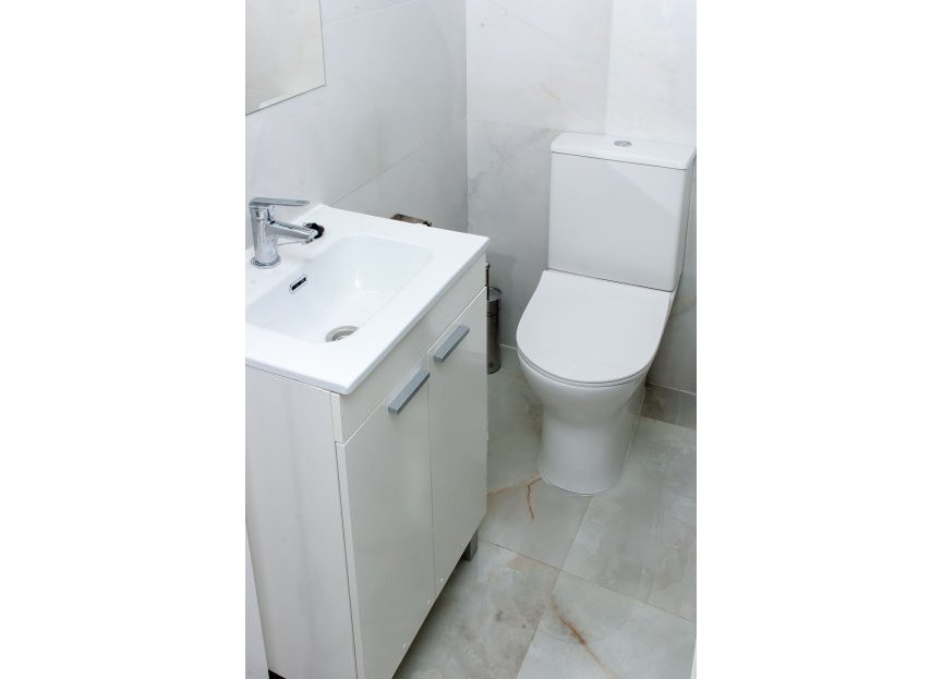 Resale - Apartment - Middle Floor Apartment - Fuengirola - Fuengirola Centro