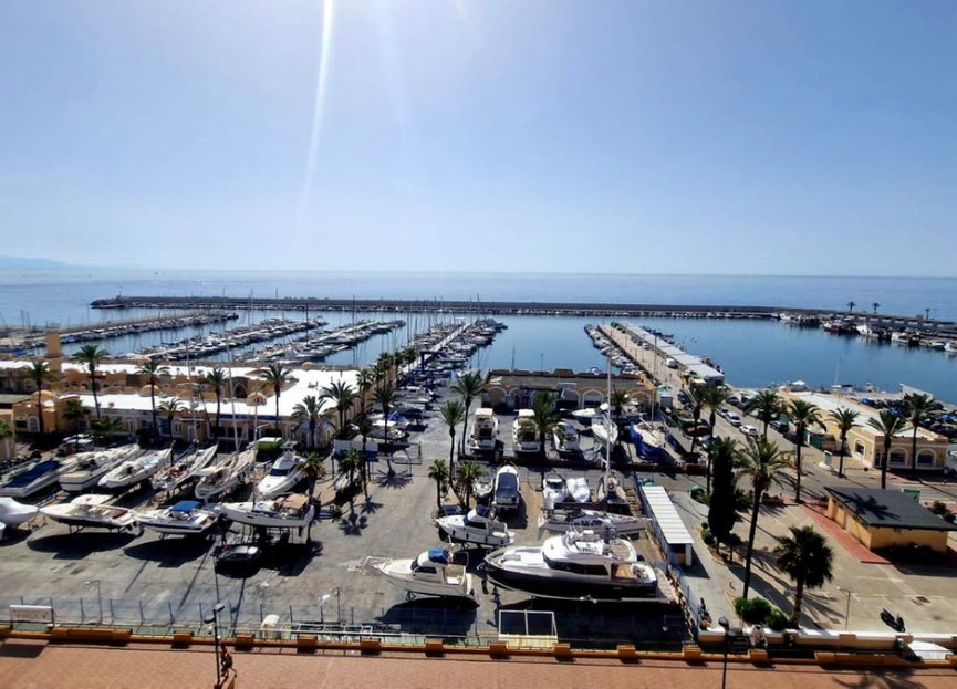 Resale - Apartment - Middle Floor Apartment - Fuengirola - Fuengirola Centro