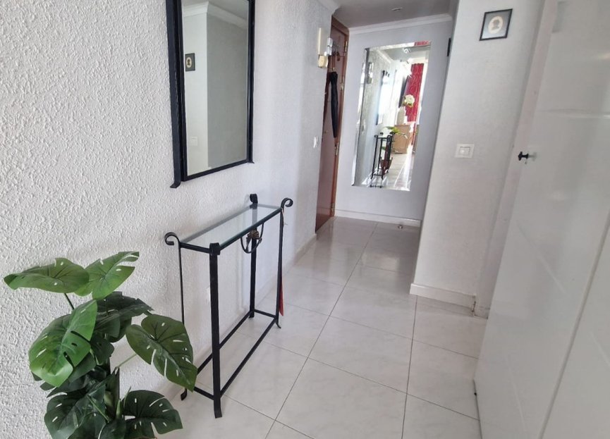 Resale - Apartment - Middle Floor Apartment - Fuengirola - Fuengirola Centro