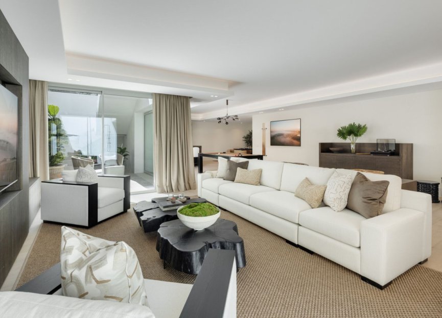 Resale - House - Detached Villa - Marbella - Nagüeles