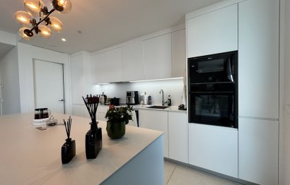 Resale - Apartment - Middle Floor Apartment - Fuengirola - Higueron