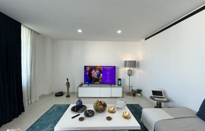 Resale - Apartment - Middle Floor Apartment - Fuengirola - Higueron