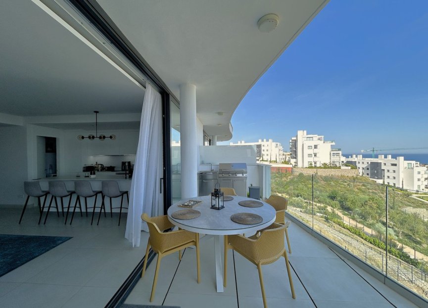 Resale - Apartment - Middle Floor Apartment - Fuengirola - Higueron