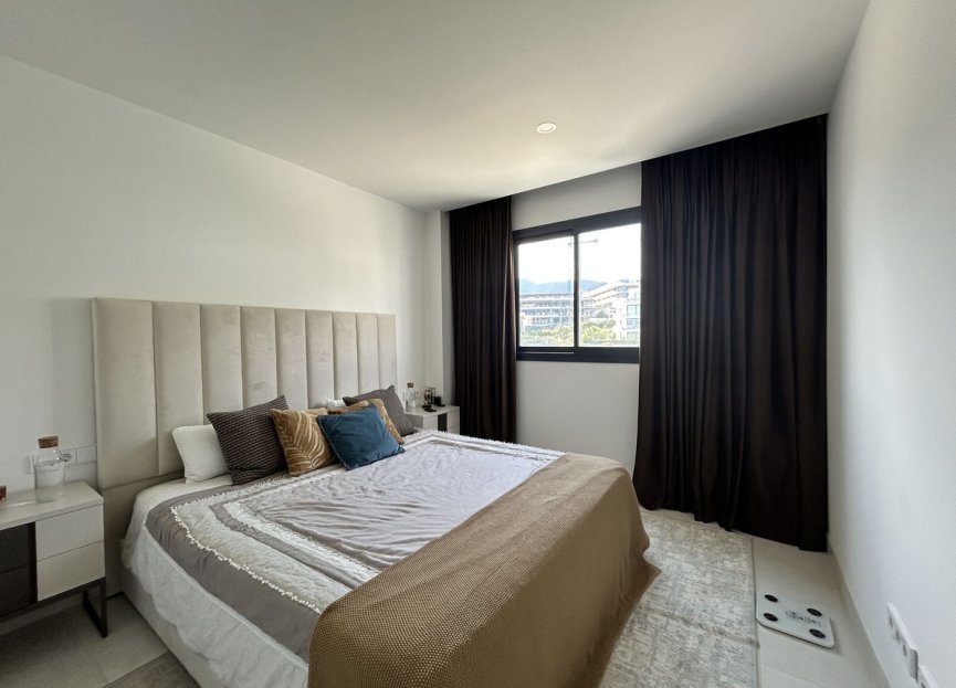 Resale - Apartment - Middle Floor Apartment - Fuengirola - Higueron