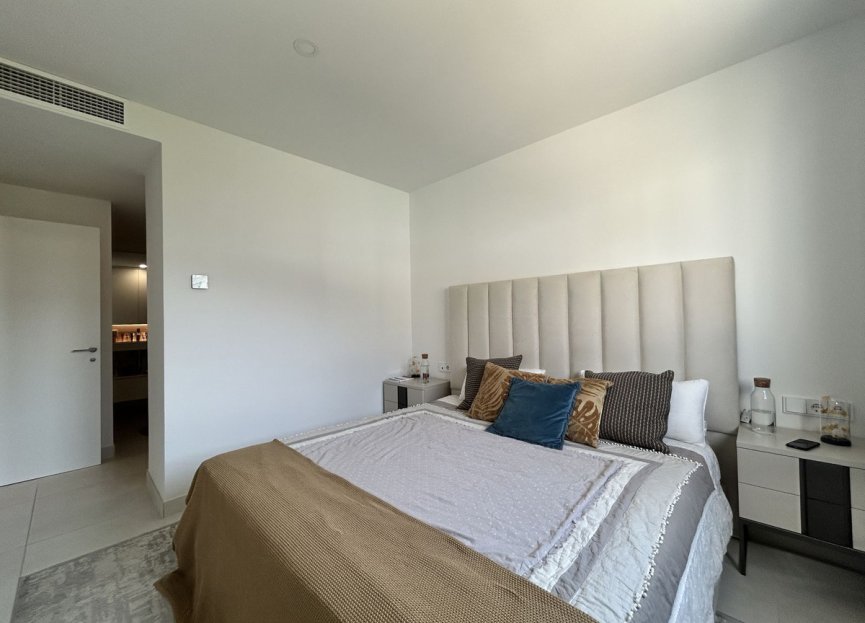 Resale - Apartment - Middle Floor Apartment - Fuengirola - Higueron