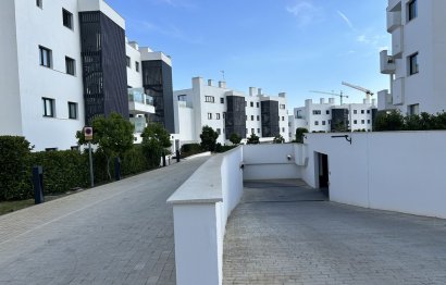 Resale - Apartment - Middle Floor Apartment - Fuengirola - Higueron