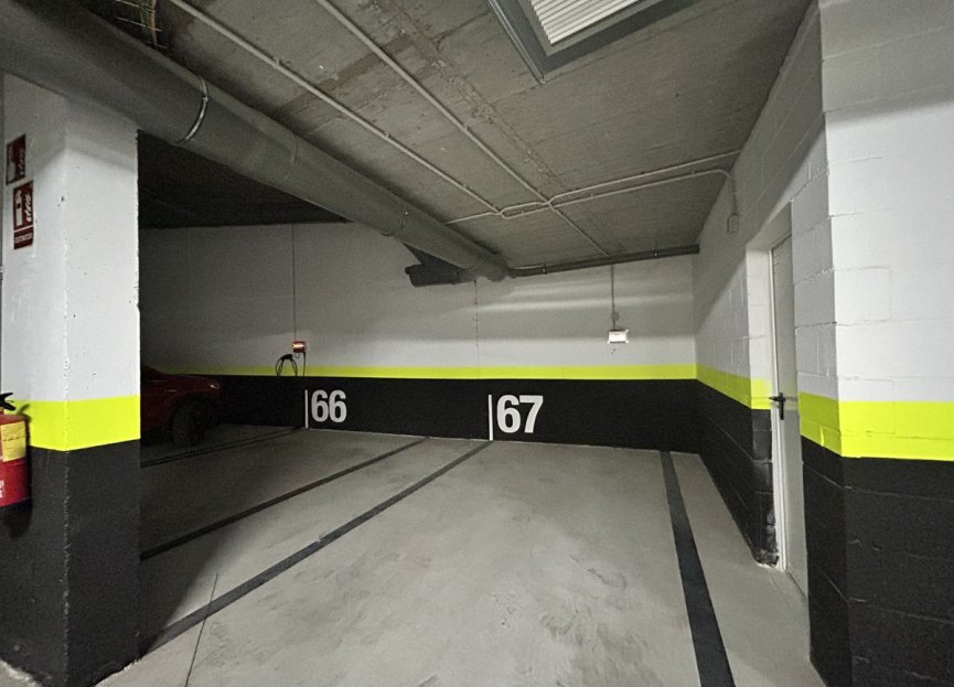 Resale - Apartment - Middle Floor Apartment - Fuengirola - Higueron